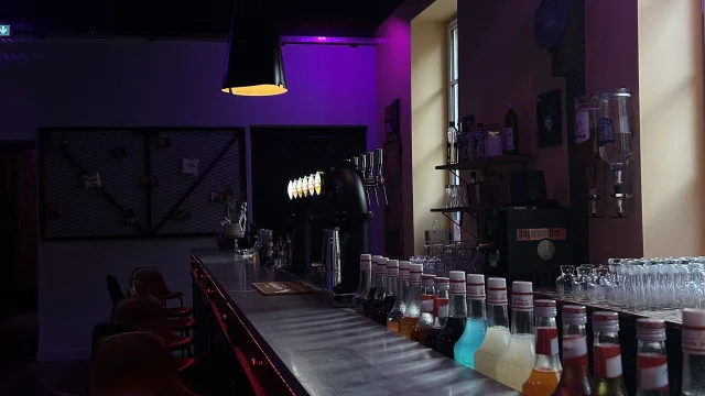 Bar Kafter Montlucon 02 Rotated