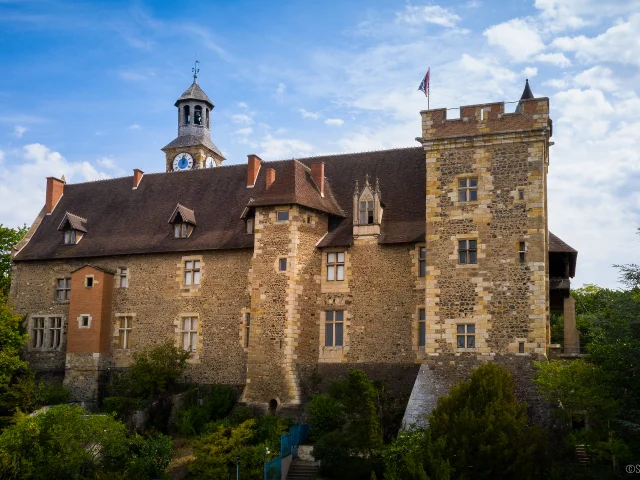 Chateau Des Ducs De Bourbon